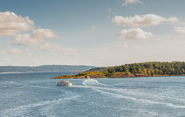 Statki w Oslofjorden © Dreamnordno