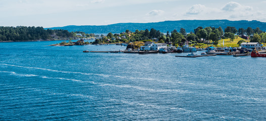 Statki w Oslofjorden © Dreamnordno