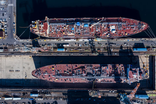 建造中の大型船　空撮