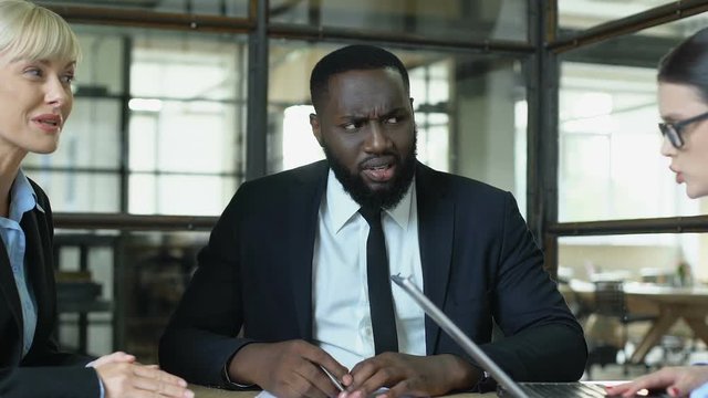 Male employee has troubles in understanding female communication, asking Why