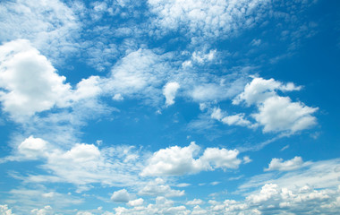 Obraz premium Air clouds in the blue sky