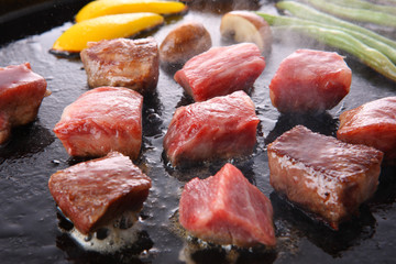 サイコロステーキ