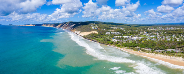Panorama of the town of Rainbow Beach on a sunny day in QLD - obrazy, fototapety, plakaty