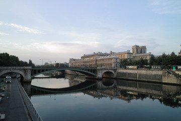 Naklejka premium パリ、夏