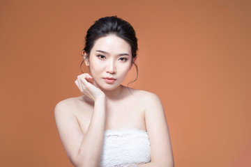  beauty woman asia and have white skin charm and brown background