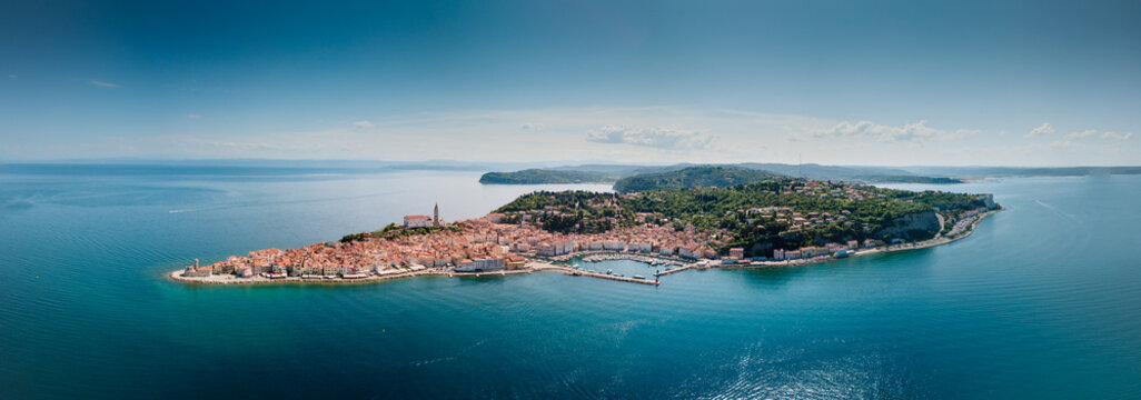 Panorama A&eacute;rien de Piran en Slov&eacute;nie