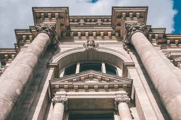 Obraz premium Historic facade details of the German Reichstag building