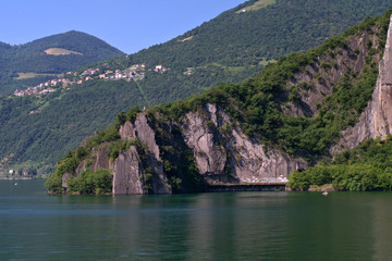 lago iseo,italy,landscape,rock,view,summer,nature,green,mountains,coast,