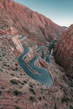 Tizi n'Tichka, the most incredible road in Morocco. Beautiful place to visit