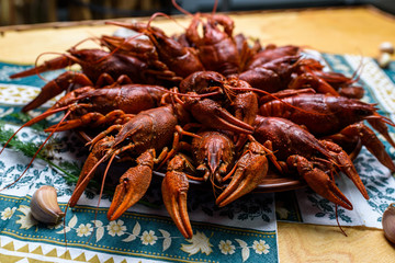 boiled crayfish
