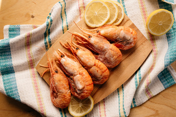 botan shrimp and lemon