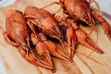 boiled crayfish