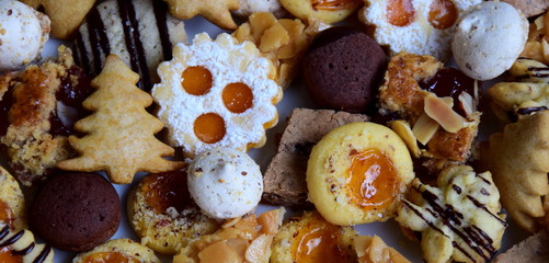 Weihnachtsgebäck - Kekse - Weihnachtskekse - Spitzbuben - Lebkuchen 