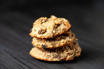 Tasted raisin cookies