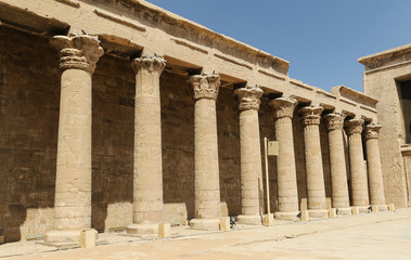 Fototapeta premium Front of Edfu Temple in Edfu, Egypt
