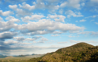 paisaje con nubes