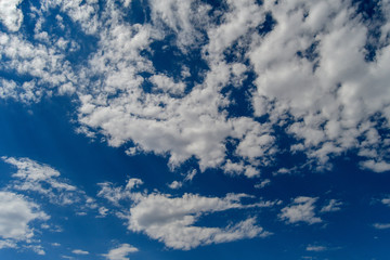 Fototapeta premium Beautiful blue sky with clouds