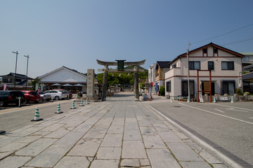 Fototapeta na wymiar 神社の参道