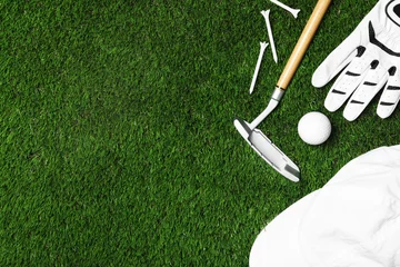 Fototapete Rund Flat lay composition with golf equipment on artificial grass, space for text © New Africa