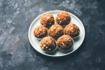 Leftover chapati Laddu / Churma Laddoo or Policha Ladu made with Roti, peanuts, dry fruits and jaggery. selective focus 