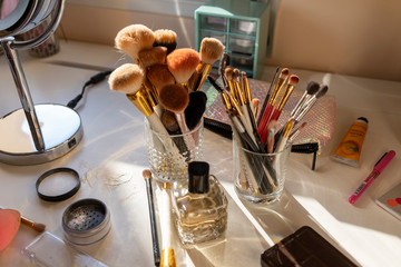 Professional makeup brushes and tools