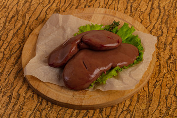 Raw pork kidneys