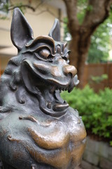 Fototapeta na wymiar statue of guardian dog
