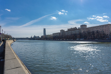 Fototapeta premium Moscow, Russia, March 31, 2019: Embankment of the Moscow River and buildings