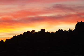 atardecer torcal antequera malaga nubes multicolores