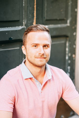 Italian flavor and places for photo shoots. Portraits of a young man in Rome.