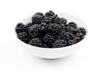 Frische Brombeeren in einer Schale