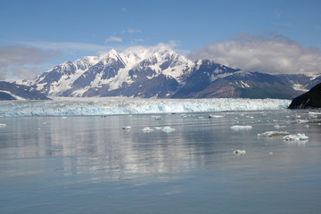 Fototapeta na wymiar Hubbard Glacier and surrounding mountains in Disenchantment Bay, Alaska.