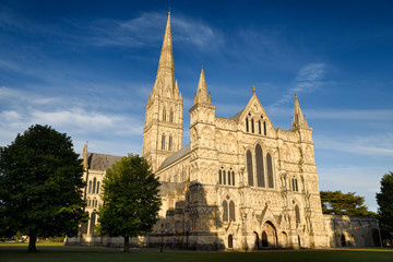 Fototapeta na wymiar Great West Front facade of Salisbury Cathedral in late evening light in Salisbury England