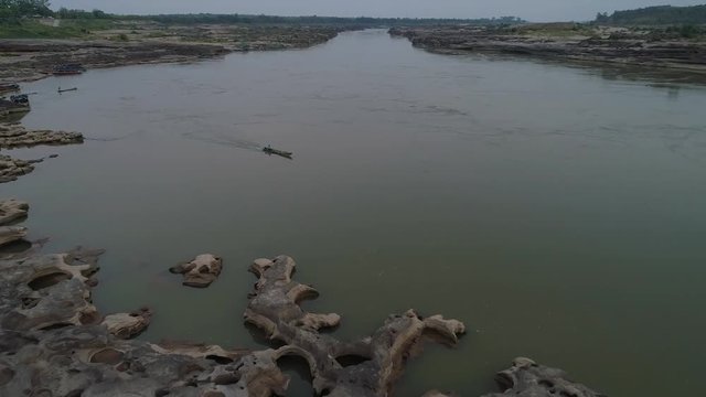 Amazing sam phan bok and grand canyon in  Thailand.