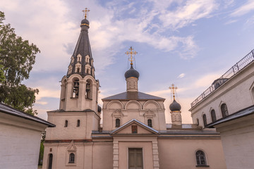 Fototapeta premium Russian Orthodox church built in traditional architectural style. Church of the Savior Miraculous Image, Dolgoprudny, Russia