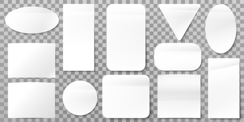 Obraz premium White paper labels. Blank label stickers, sticky papers tags and sign shapes vector set