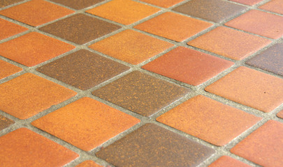 carrelage aà petits carreaux orangé ancien