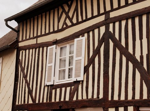 habitation &agrave; colombage en normandie