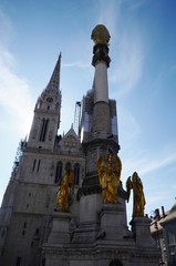 Fototapeta premium Zagreb (Croatie) : Cathédrale Saint-Etienne et alentours
