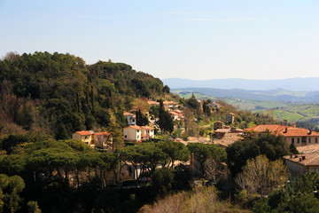 Fototapeta na wymiar Green hills in Tuscany, Italy
