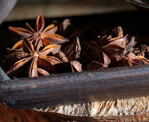 gewürze spices ground and whole