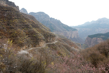 Kunshan Wall highway, Shanxi, Lingchuan, China