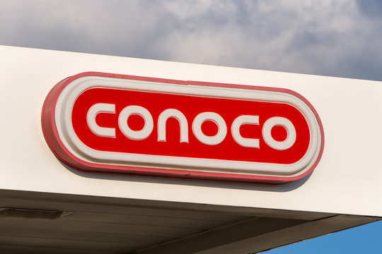 Conoco Gas Station Sign and Logo