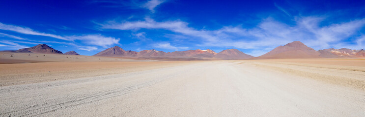 Fototapeta na wymiar Beautiful Mountains Landscape with sky and clouds in Bolivia