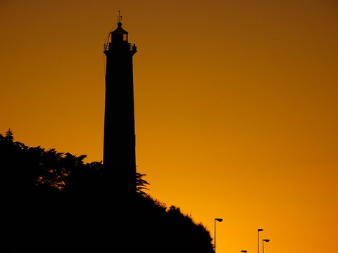 farola del puerto de malaga