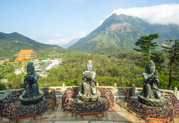 Obraz premium Beautiful day at the Big Buddha in Lantau Island , Hong Kong . Its an amazing short escape from the crowded city with this breathtaking nature around.
