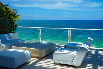 Fototapeta premium Condo Beachfront Balcony