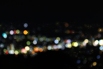 夜景が生み出す光の軌跡