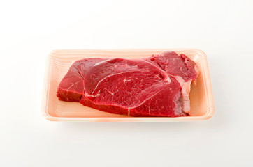 牛モモ肉（生肉）