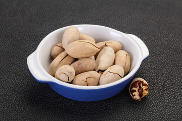 Pecan nuts heap